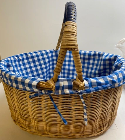 Antique White Picnic Baskets thumbnail