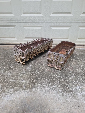 Antique White Planters thumbnail