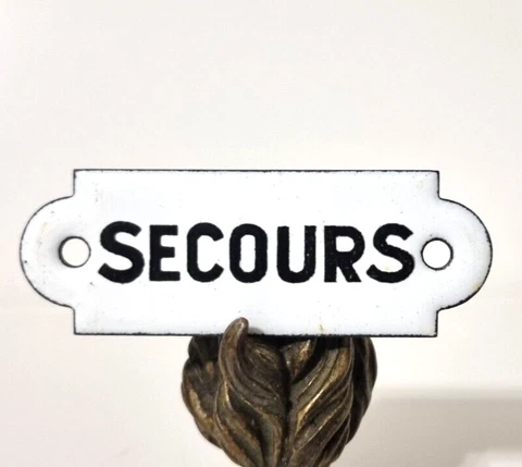Antique White Plaques thumbnail