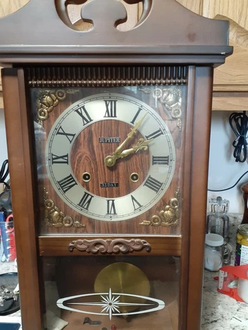 Antique Wind Up Wall Clocks thumbnail
