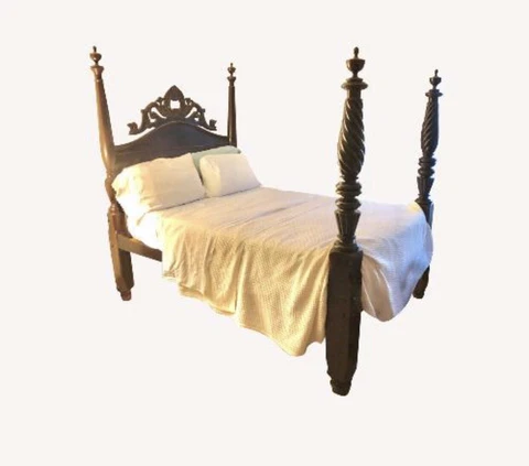 Antique Wood Four Poster Beds thumbnail
