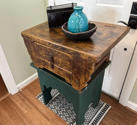 Antique Wood Writing Desks thumbnail