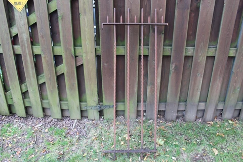 Antique Wrought Iron Fences thumbnail