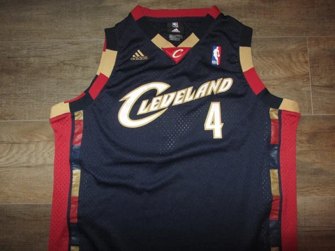 Ben Wallace Jerseys thumbnail