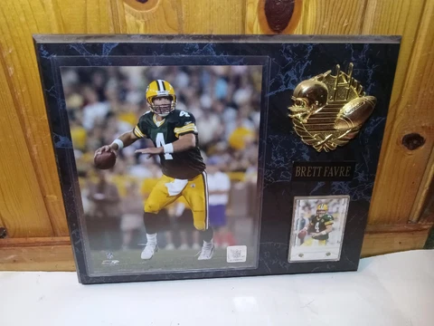 Brett Favre Plaques thumbnail