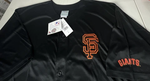 Buster Posey Jerseys thumbnail