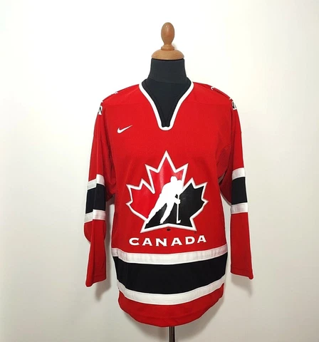 Canadian Hockey Fan Shirts thumbnail