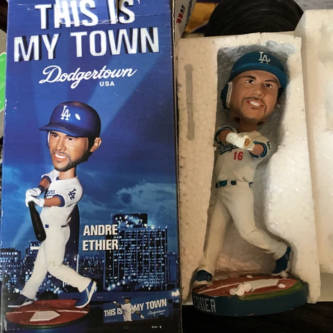Chase Utley Bobbleheads thumbnail