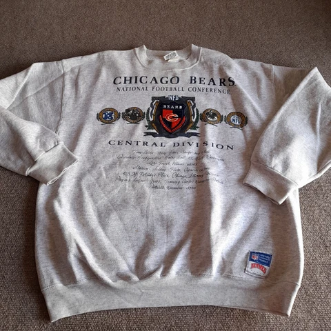 Chicago Bears Sweaters thumbnail
