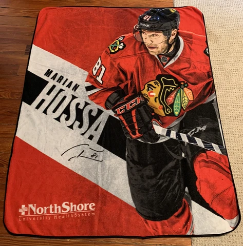 Chicago Blackhawks Blankets thumbnail