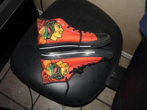 Chicago Blackhawks Shoes thumbnail