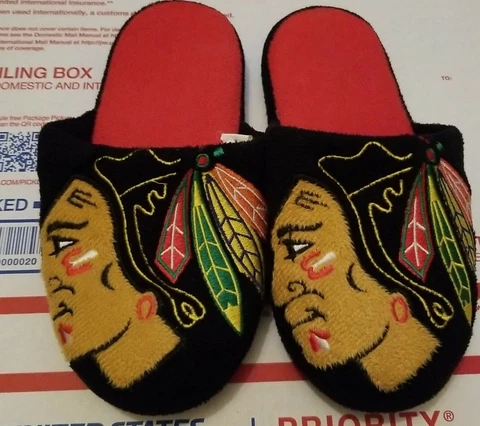 Chicago Blackhawks Slippers thumbnail