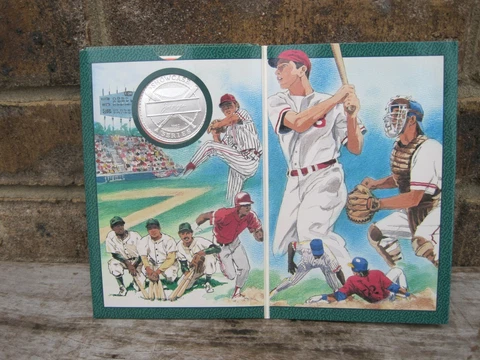 Cincinnati Reds Postcards thumbnail