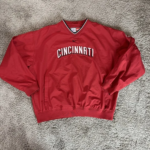 Cincinnati Reds Sweatshirts thumbnail