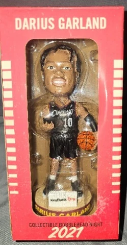 Cleveland Cavaliers Bobbleheads thumbnail