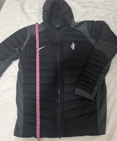 Cleveland Cavaliers Jackets thumbnail