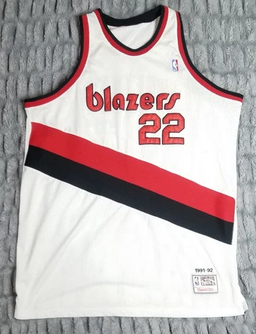 Clyde Drexler Jerseys thumbnail