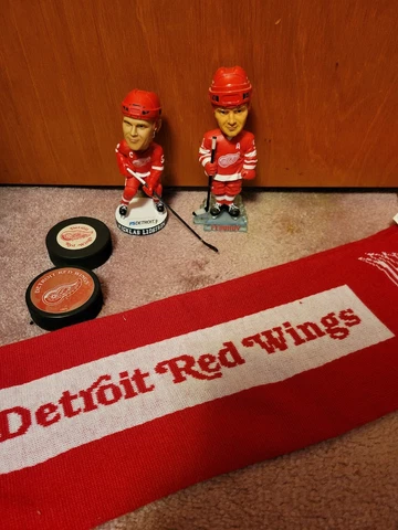 Detroit Red Wings Bobbleheads thumbnail