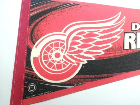 Detroit Red Wings Pennants thumbnail