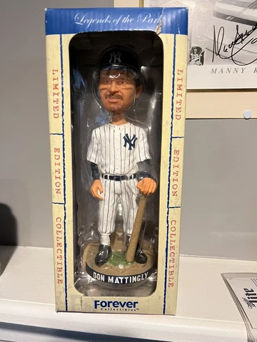 Don Mattingly Bobbleheads thumbnail