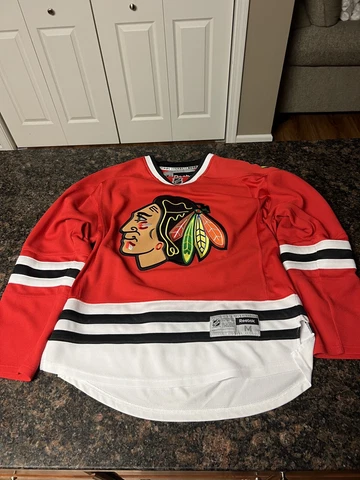 Duncan Keith Jerseys thumbnail