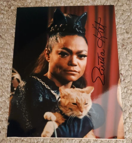 Eartha Kitt Autographs
