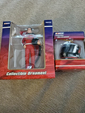 Evernham Motorsports Action Figures thumbnail