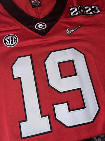Georgia Bulldogs Jerseys thumbnail
