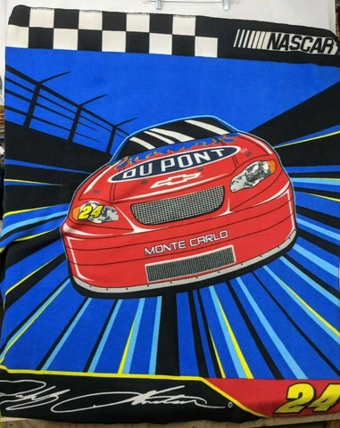 Hendrick Motorsports Blankets thumbnail