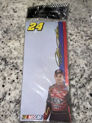 Hendrick Motorsports Magnets thumbnail