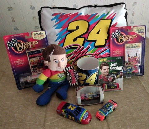 Hendrick Motorsports Mugs thumbnail