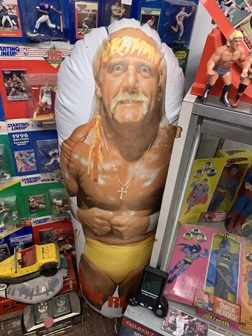 Hulk Hogan Bags thumbnail
