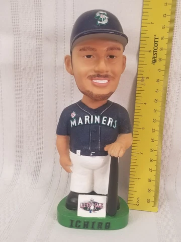 Ichiro Suzuki Bobbleheads thumbnail
