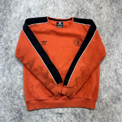 International Club Soccer Fan Sweaters thumbnail