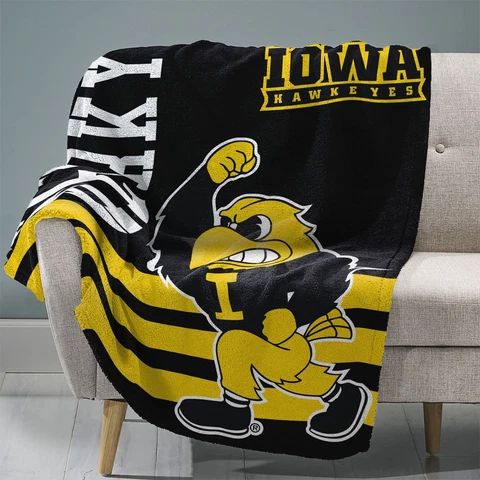 Iowa Hawkeyes Blankets thumbnail