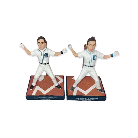 Ivan Rodriguez Action Figures thumbnail