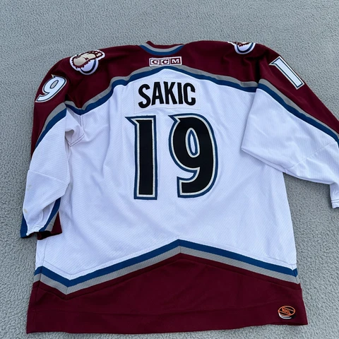 Joe Sakic Jerseys thumbnail