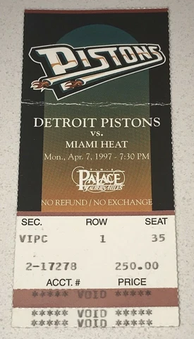 LeBron James Tickets thumbnail