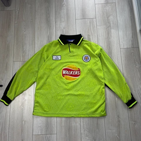 Leicester City Jerseys thumbnail