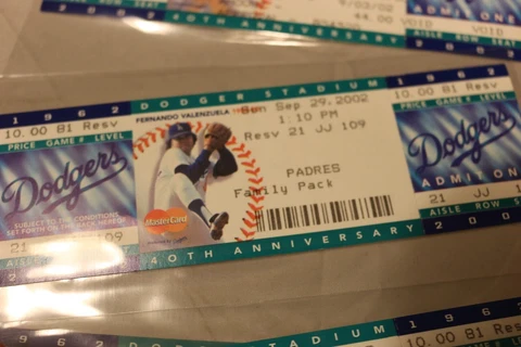 Los Angeles Dodgers Tickets thumbnail