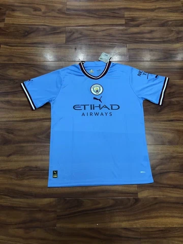 Manchester City Jerseys thumbnail