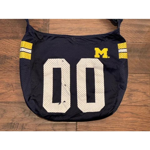Michigan Wolverines Bags thumbnail