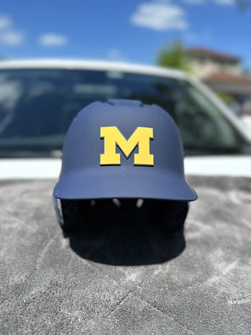 Michigan Wolverines Helmets thumbnail