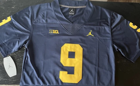 Michigan Wolverines Jerseys thumbnail