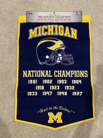Michigan Wolverines Pennants thumbnail