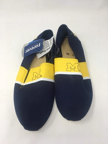 Michigan Wolverines Slippers thumbnail