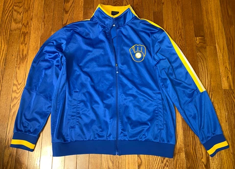 Milwaukee Brewers Jackets thumbnail