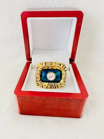 Montreal Canadiens Rings thumbnail