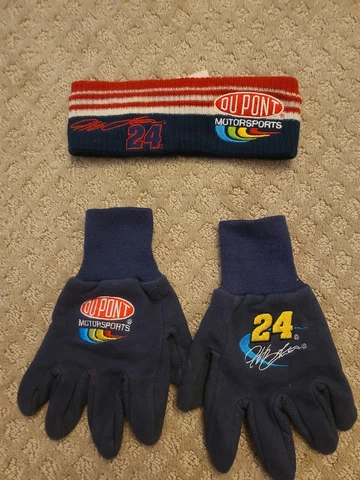 NASCAR Fan Gloves thumbnail