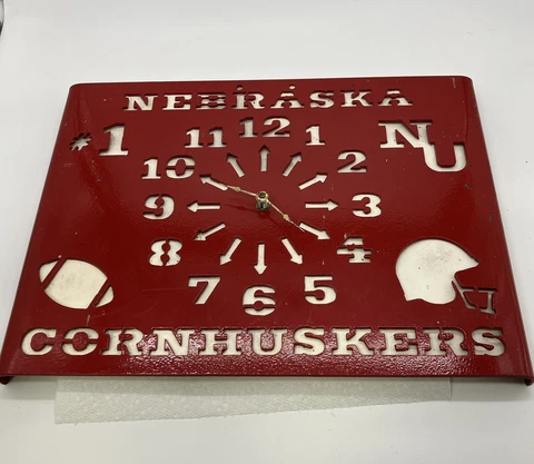 Nebraska Cornhuskers Clocks thumbnail